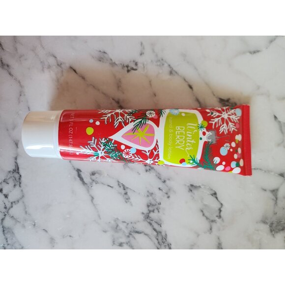 Winter Berry Hand & Body Lotion 5 Fl Oz Moisturizing Cream With Festive Design B - Picture 3 of 4